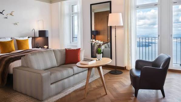 Heritage Lake View Prestige Room with Terrace